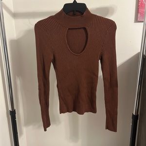 Abercrombie brown key hole sweater